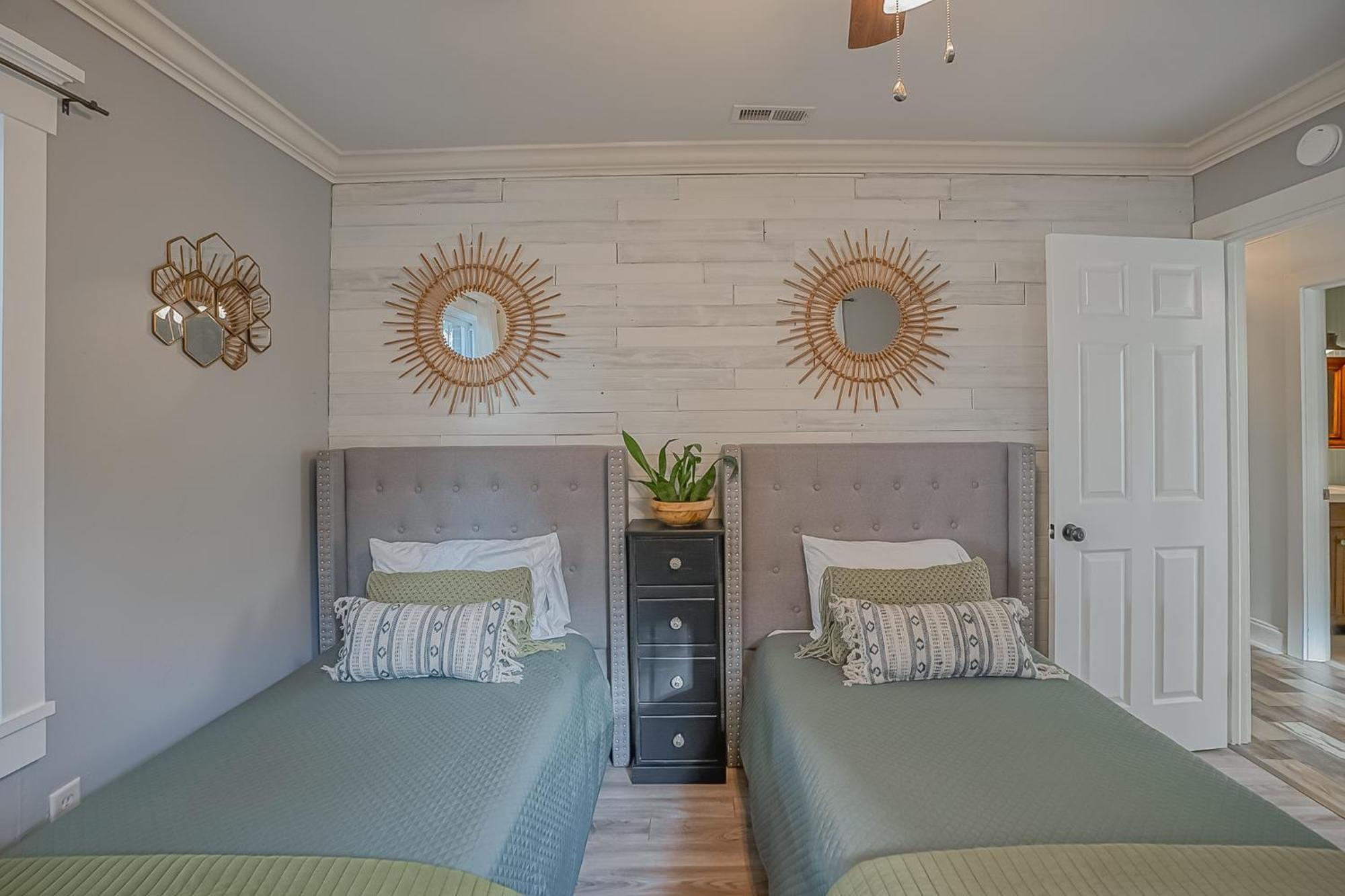 Urban Nest Cottage - Book Now! Beaufort Esterno foto