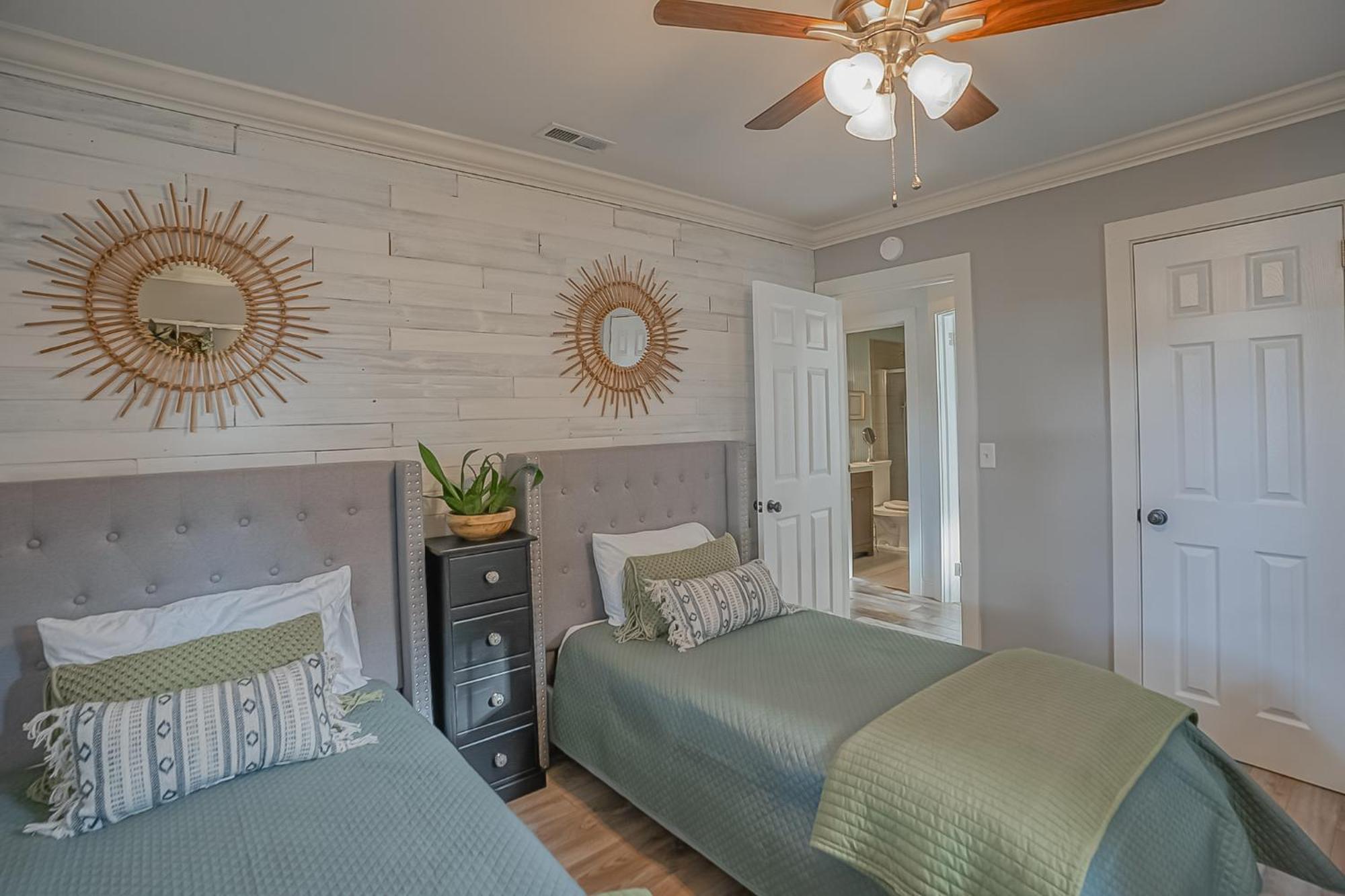 Urban Nest Cottage - Book Now! Beaufort Esterno foto