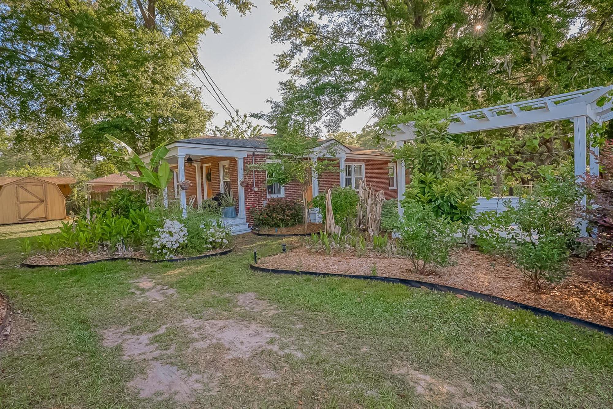 Urban Nest Cottage - Book Now! Beaufort Esterno foto